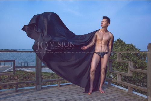 ถอดโชว์เรือนร่าง 1105