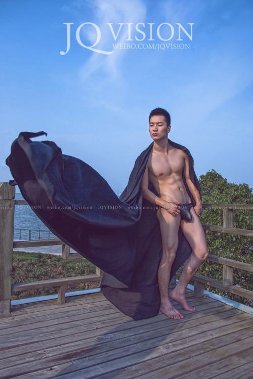 ถอดโชว์เรือนร่าง 1105