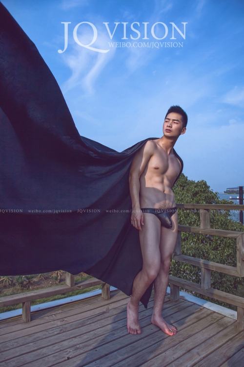 ถอดโชว์เรือนร่าง 1105
