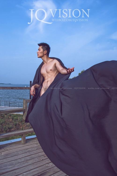 ถอดโชว์เรือนร่าง 1105