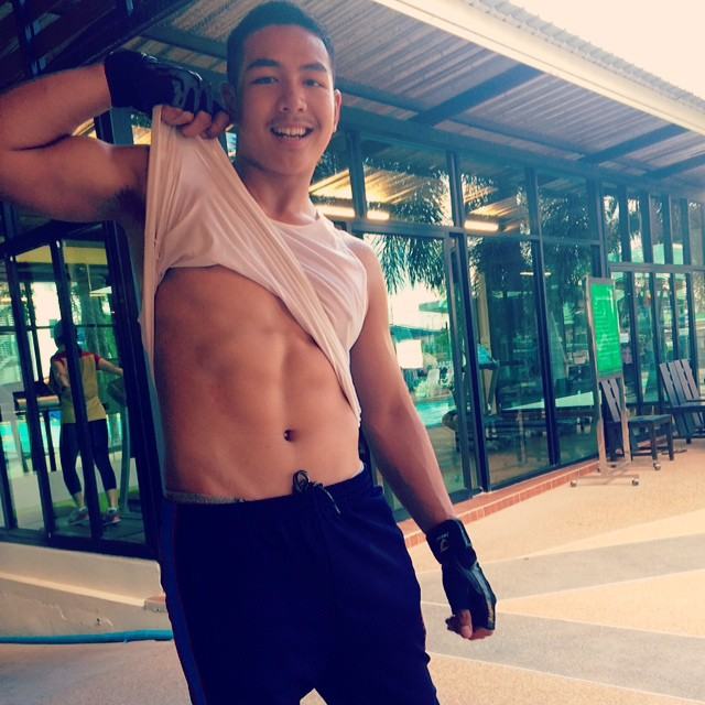 หนุ่มน้อย ม.ปลาย