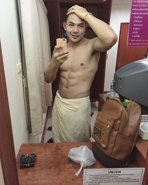 หนุ่มน้อย ม.ปลาย