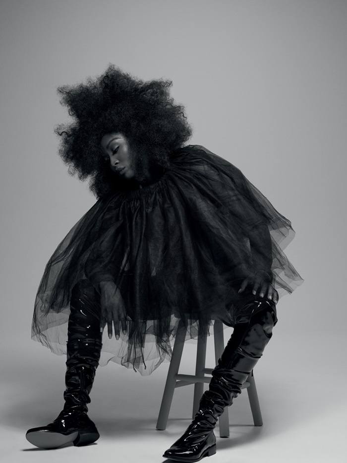 Naomi Campbell @ Vogue Brazil May 2016