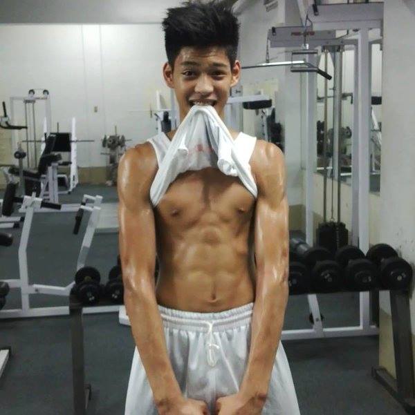 ค่ำนี้มีเลีย