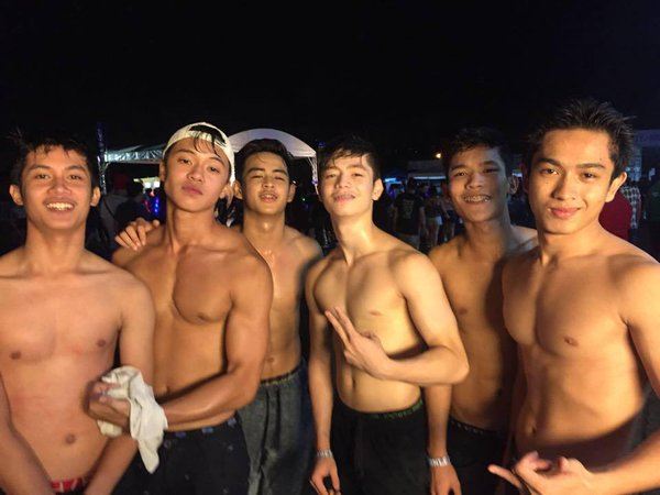 วันหยุดก็ฟิน