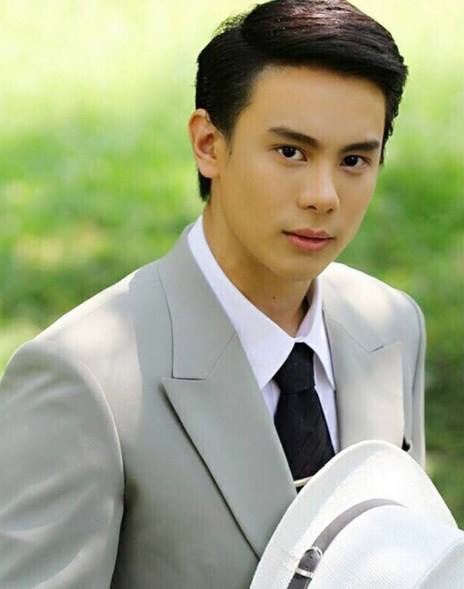 แบงค์ อาทิตย์ - ทันพันธ์