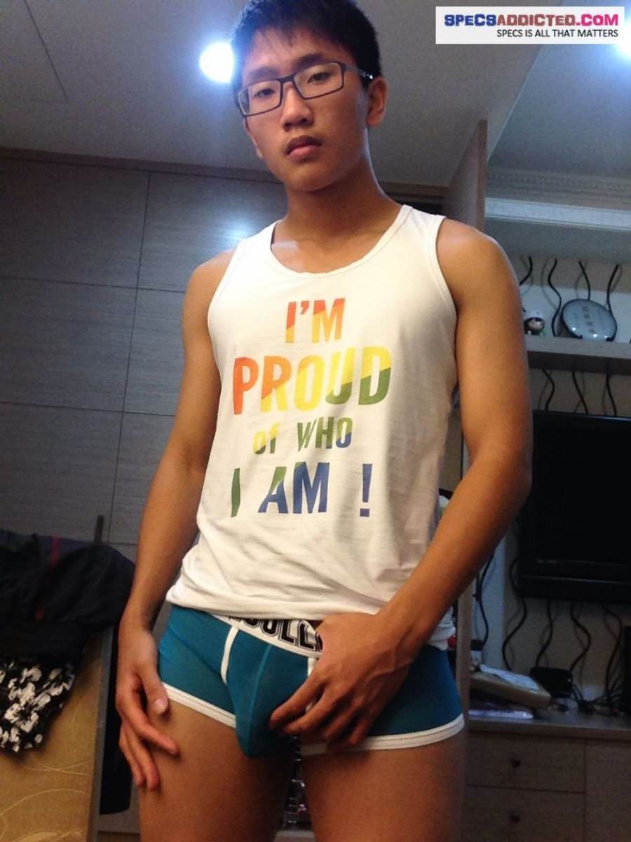 Hot guy in underwear 143