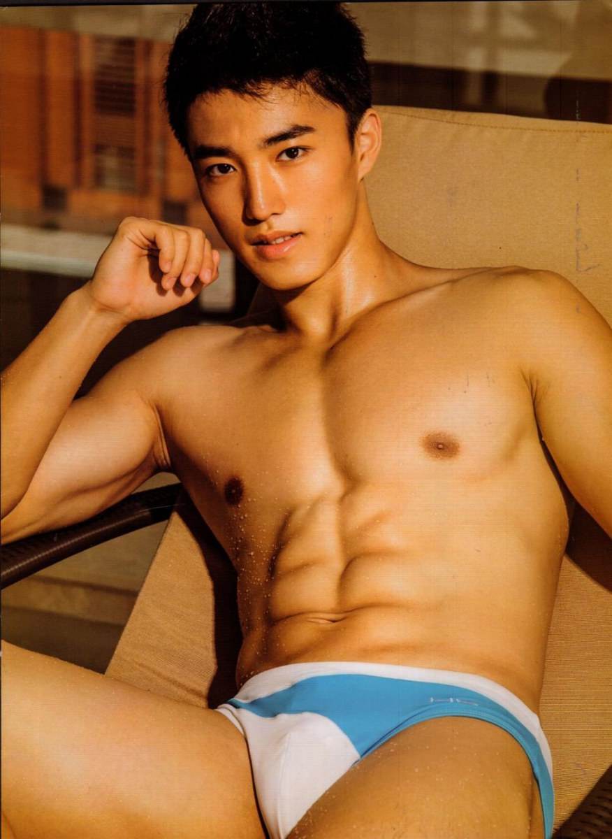 Hot guy in underwear 143