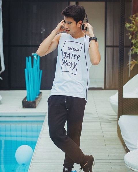 มาช้าดีกว่าไม่มา แอบส่อง หมึก water boyy หรือบีม บอกเลยว่า"ฉันอยากได้เขามากกก!"