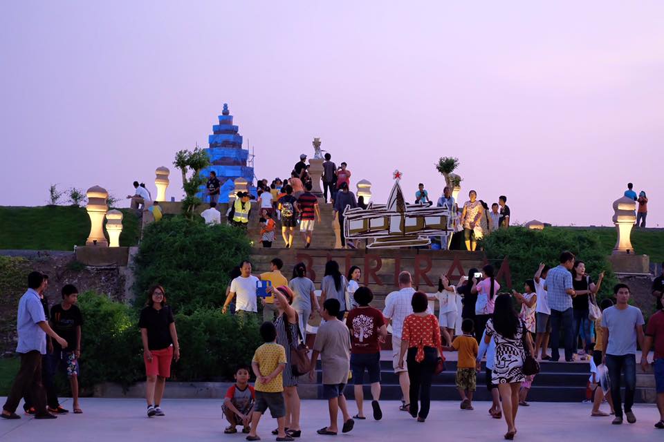 พักผ่อนชิวๆที่บุรีรัมย์ คาสเซิ่ล