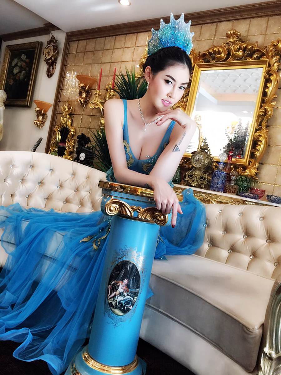 ชอบมั้ย ??? ชุดใสๆ ตีมเจ้าหญิงแห่งท้องทะเล สไตล์ เก๋ เลเดอเรอร์