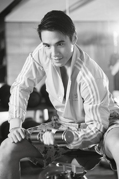นิว ชัยพล (GLOW Magazine)