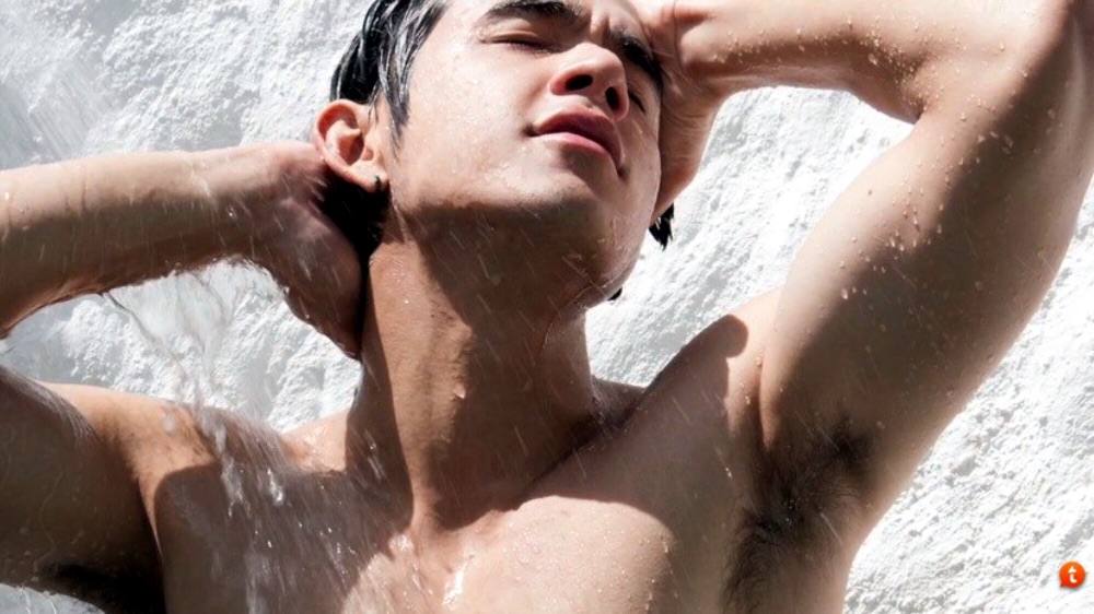 นิว ชัยพล (GLOW Magazine)