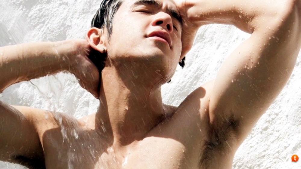 นิว ชัยพล (GLOW Magazine)