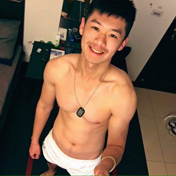 ผู้ชายหน้าร้อน
