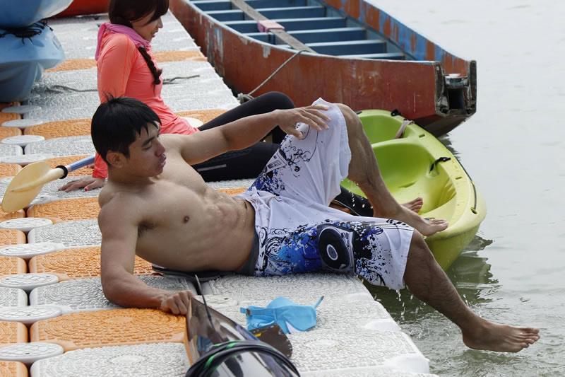 ผู้ชายหน้าร้อน