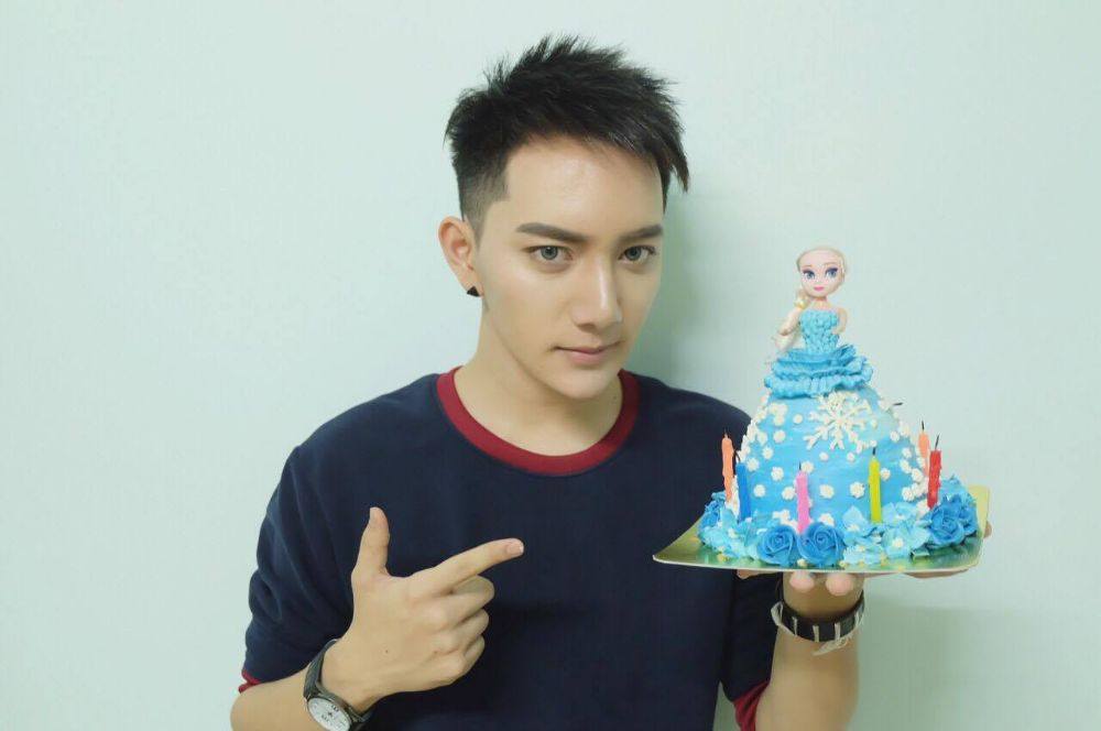 คนหรือ บาบี้ หนุ่มแบ๊วหน้าหวานๆเด็กเชียงใหม่ ที่หลายคนอาจต้องอิจฉาในออร่าความขาวของเธอ