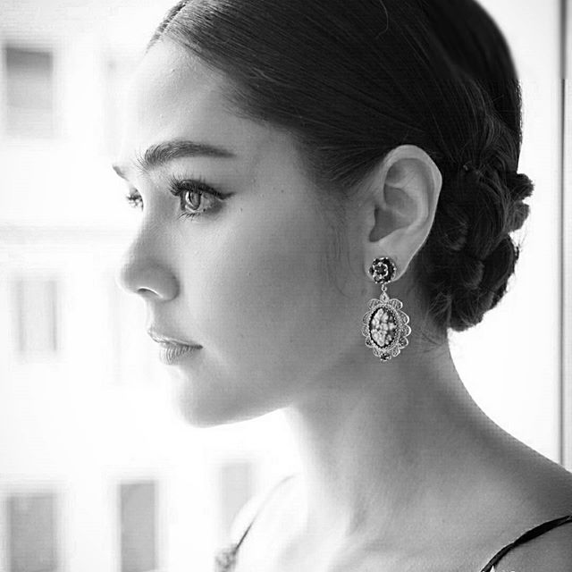 ‪#&lrm;QueenOfCannes‬