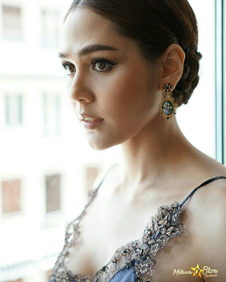‪#&lrm;QueenOfCannes‬