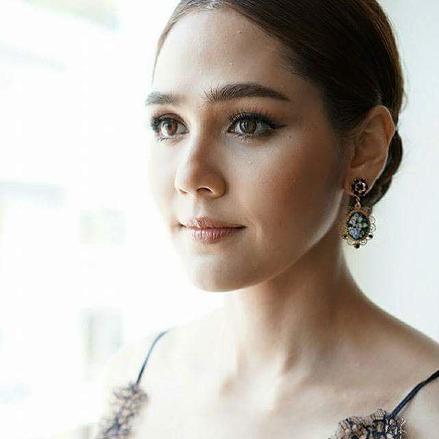 ‪#&lrm;QueenOfCannes‬