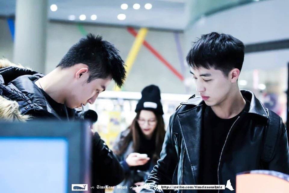 แค่สองวิแต่โมเม้นท์มากมาย#จิ้งหยู&โจวโจว