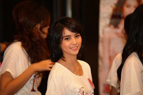 "มุก มิสทีนไทยแลนด์ 2011" ตื่นเต้นสุดๆประเดิมละคร "ขมิ้นกับปูน" ละครรีเมคอีกเรื่อง ที่คนไทยทั้งประเทศเฝ้ารอชม