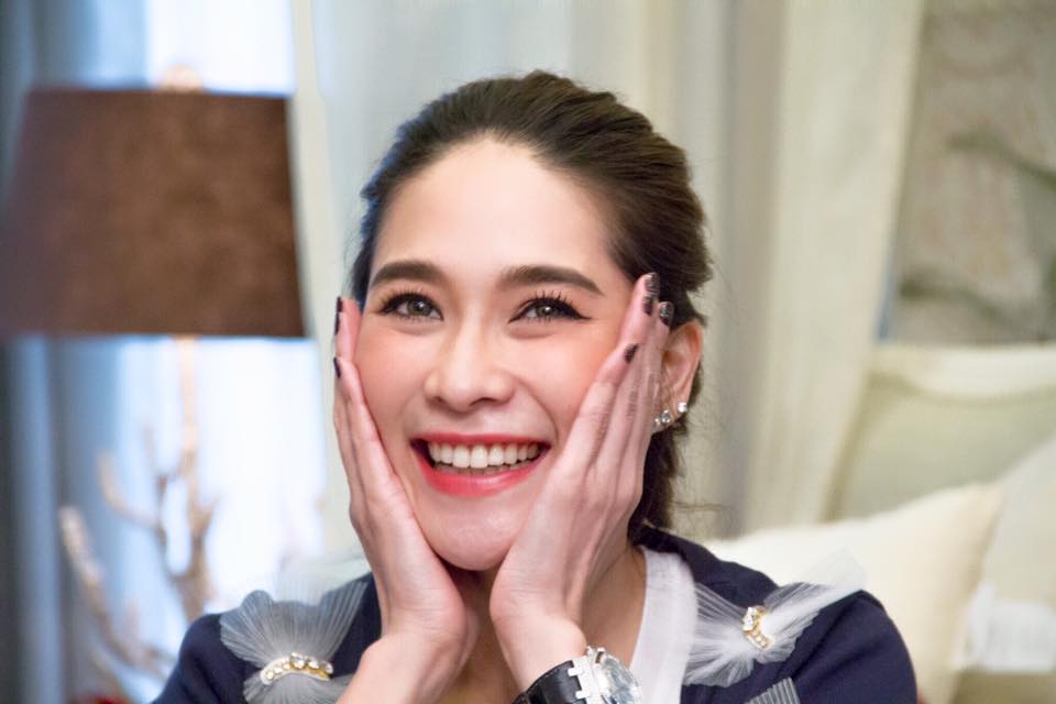 พลอย เฌอมาลย์ @ รายการ ตีท้ายครัว (15-5-2559)