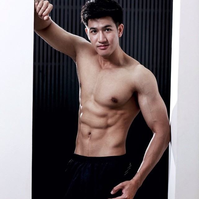อยากลูบคางแล้วชวนไปครางด้วยกัน