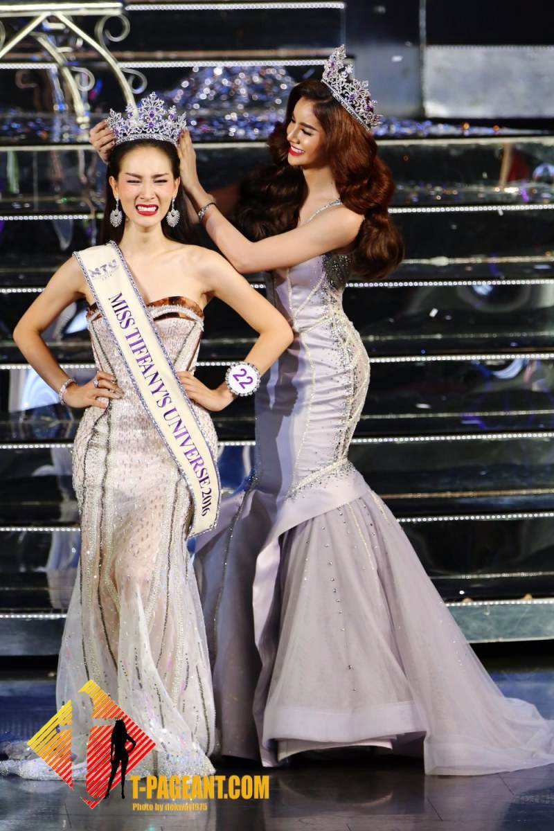 โม จิรัชยา ปังสุดพลัง คว้า 3 รางวัลรวมถึงมงกุฎมิสทิฟฟานี่ ยูนิเวิร์ส 2016