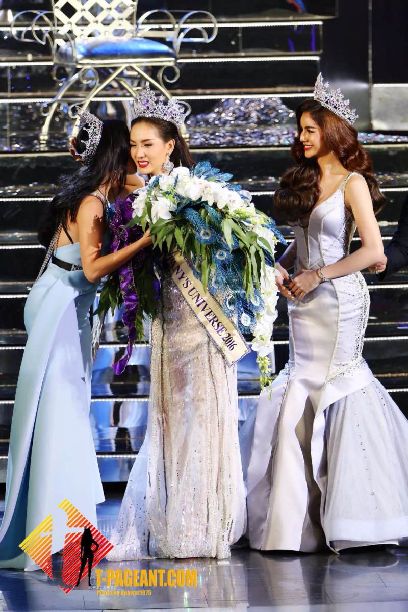 โม จิรัชยา ปังสุดพลัง คว้า 3 รางวัลรวมถึงมงกุฎมิสทิฟฟานี่ ยูนิเวิร์ส 2016