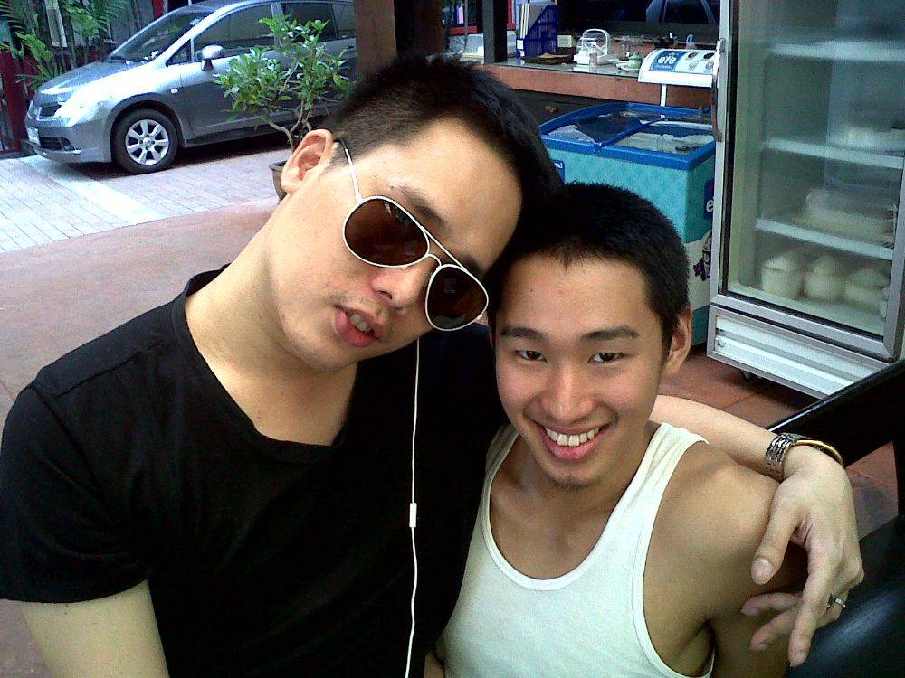 โป้งโมเดล pongmodel ทำบุญ ครบรอบ40ปี