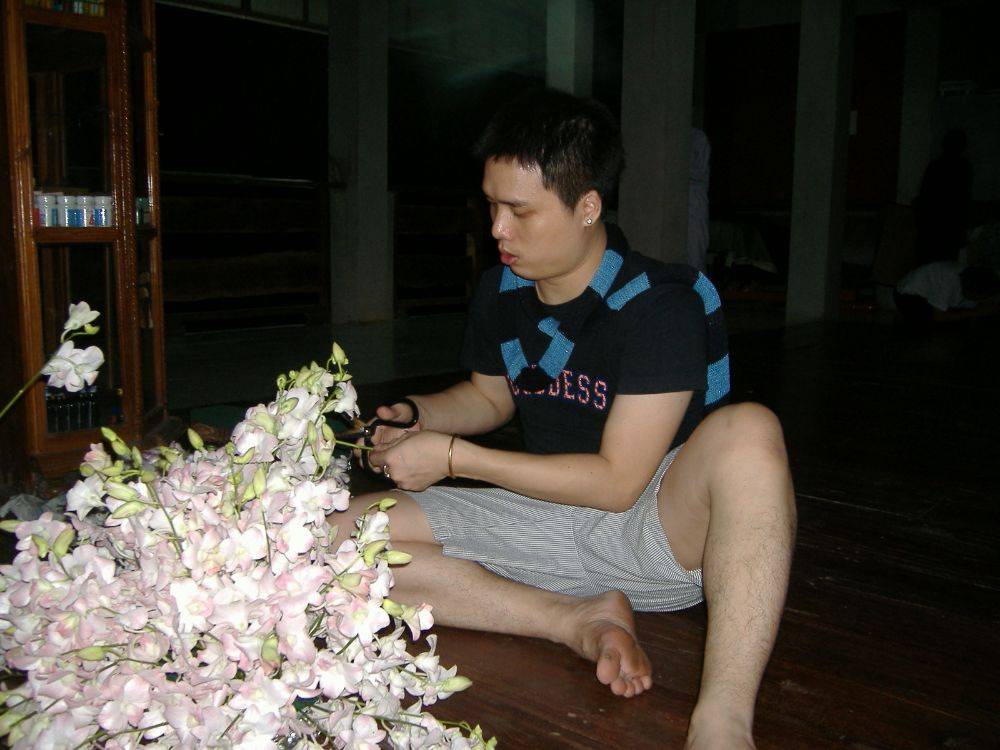 โป้งโมเดล pongmodel ทำบุญ ครบรอบ40ปี