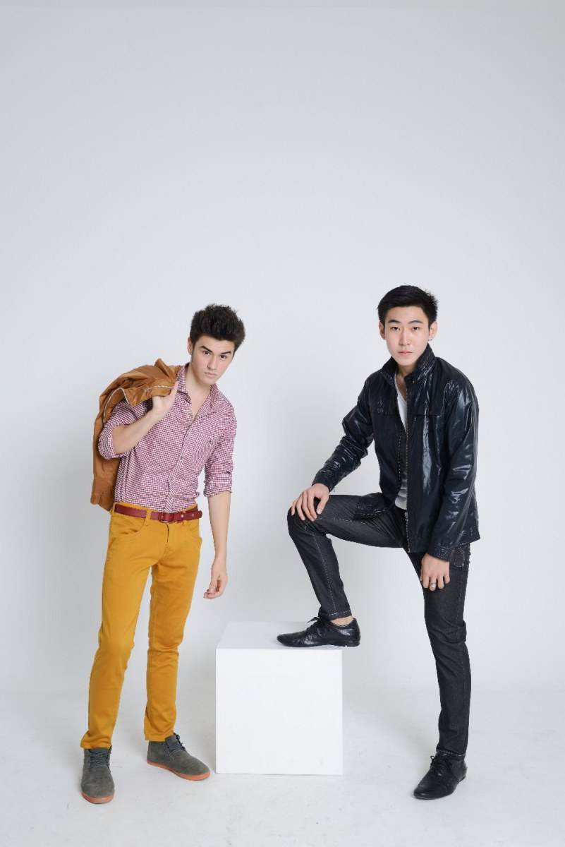 อาร์ต พีระพงษ์ รุ่งจิรวัฒน์ สังกัดโป้งโมเดล pongmodel