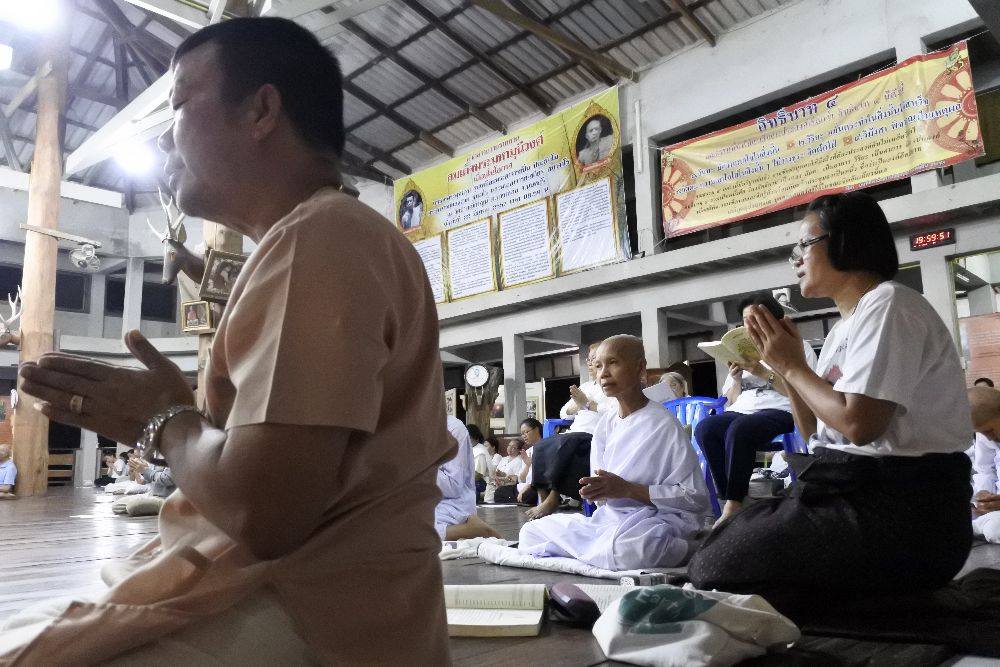 โป้งโมเดล pongmodel ทำบุญ ครบรอบ40ปี