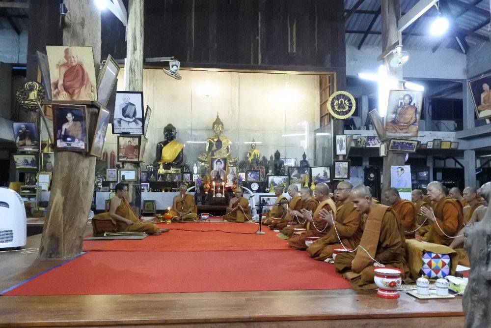โป้งโมเดล pongmodel ทำบุญ ครบรอบ40ปี