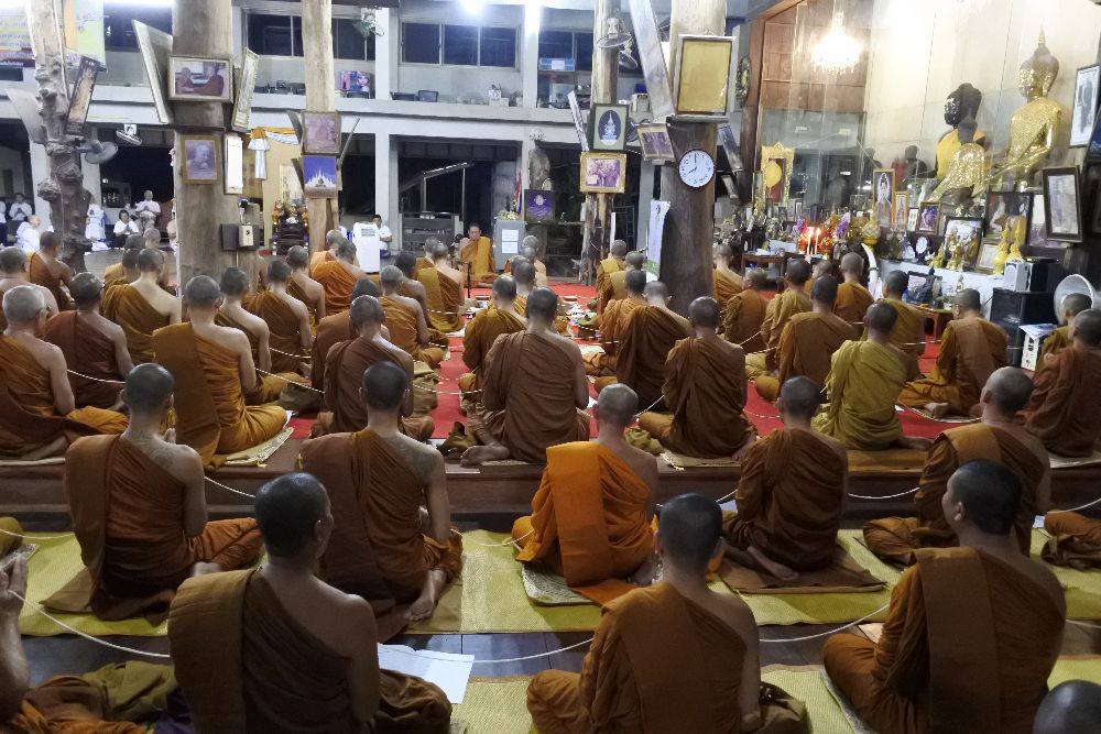 โป้งโมเดล pongmodel ทำบุญ ครบรอบ40ปี