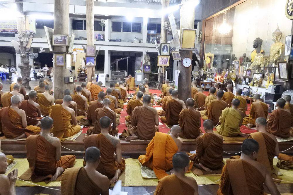 โป้งโมเดล pongmodel ทำบุญ ครบรอบ40ปี