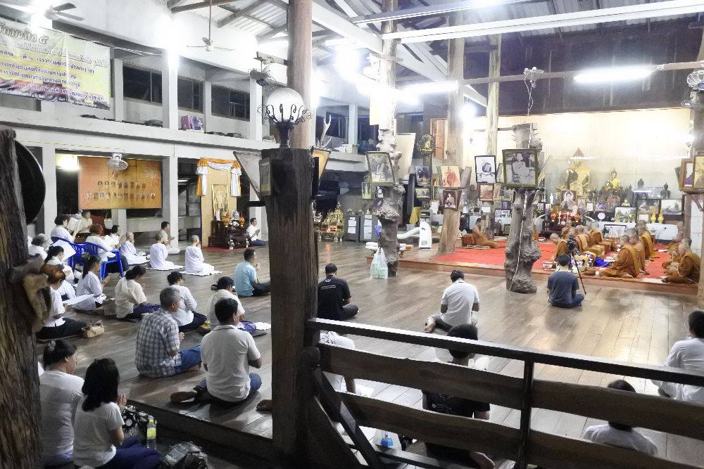 โป้งโมเดล pongmodel ทำบุญ ครบรอบ40ปี