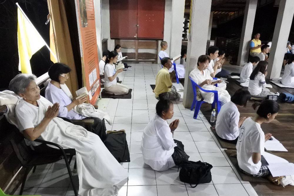 โป้งโมเดล pongmodel ทำบุญ ครบรอบ40ปี