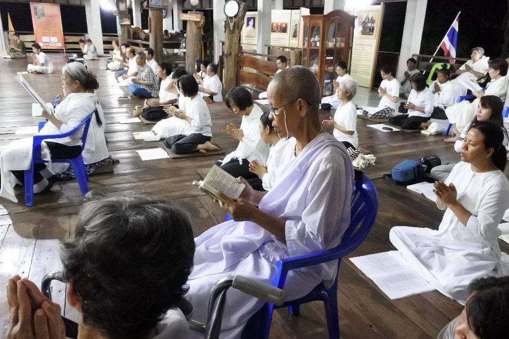 โป้งโมเดล pongmodel ทำบุญ ครบรอบ40ปี