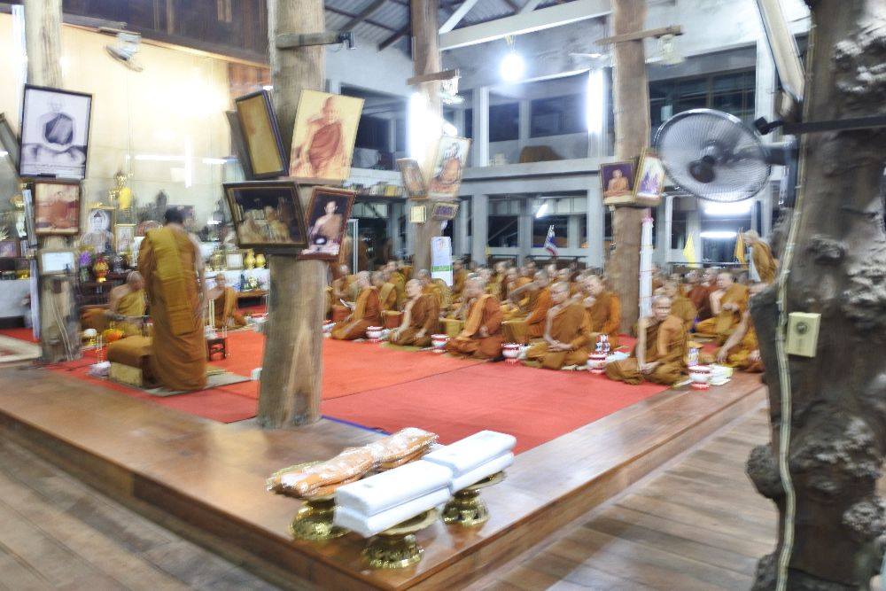 โป้งโมเดล pongmodel ทำบุญ ครบรอบ40ปี