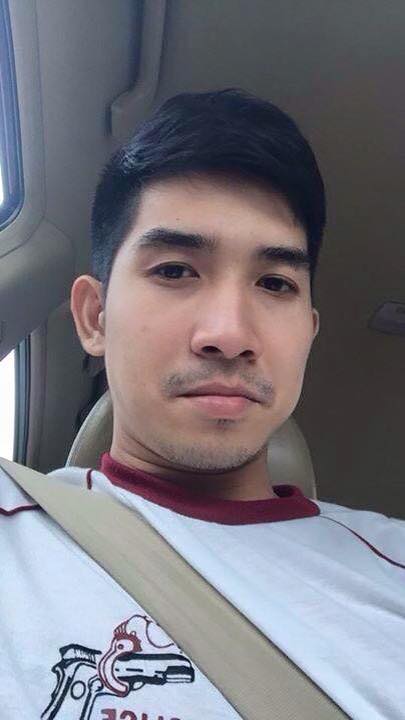 หล่อในเครื่องแบบ...ขอได้มั๊ยอยาก อมของหลวง