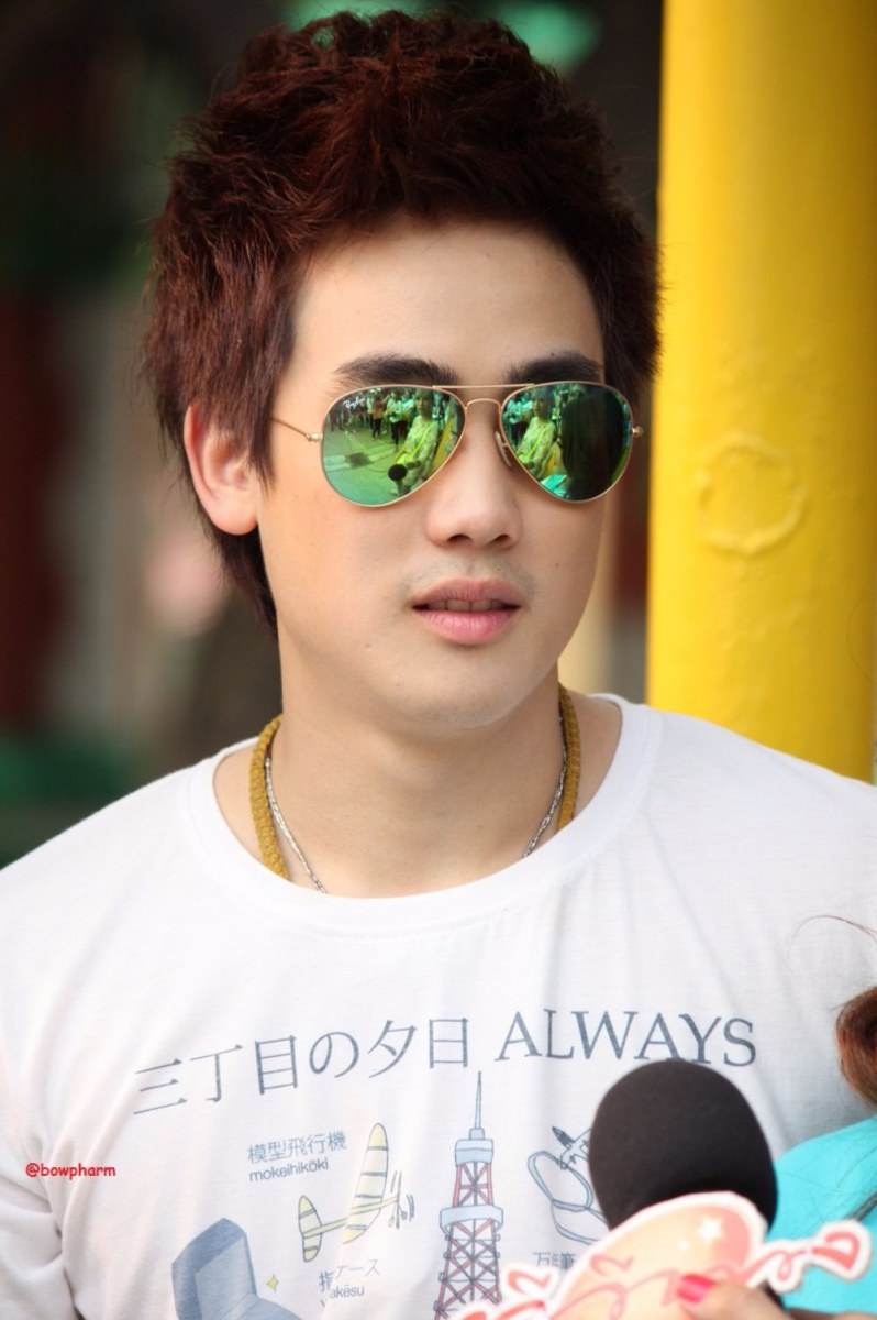 ฮัทแบบใสๆ อมชมพู