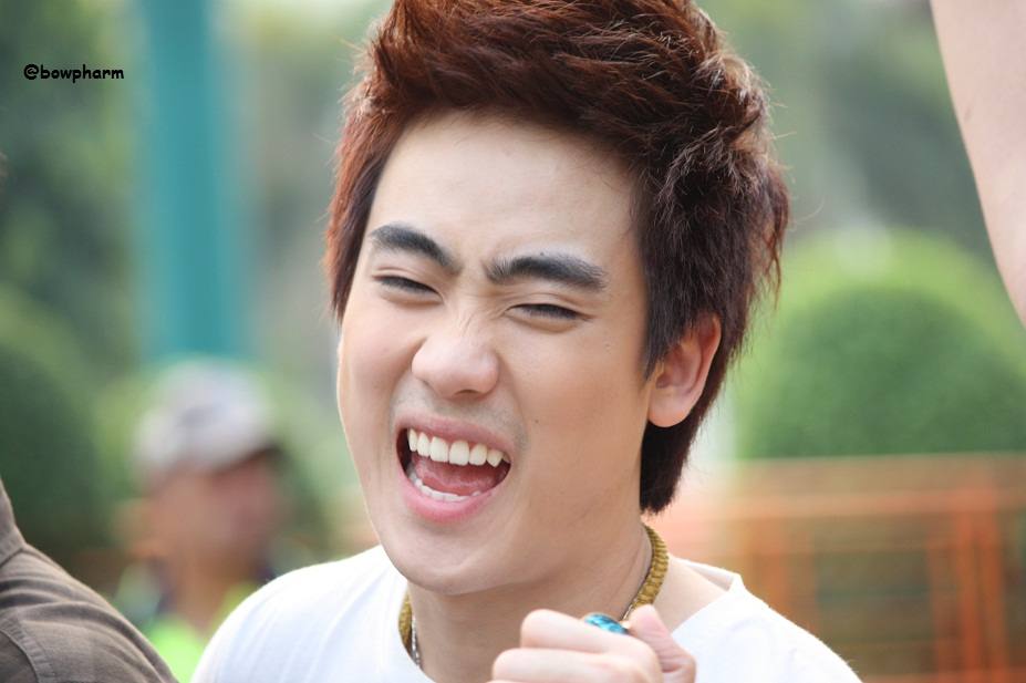 ฮัทแบบใสๆ อมชมพู