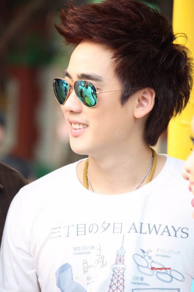 ฮัทแบบใสๆ อมชมพู