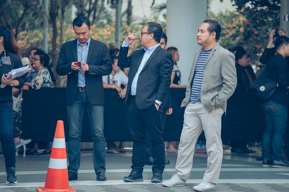 เจ้าชายมือใหม่เดินพรมม่วงงานไนน์เอนเตอร์เทนส์ 2016
