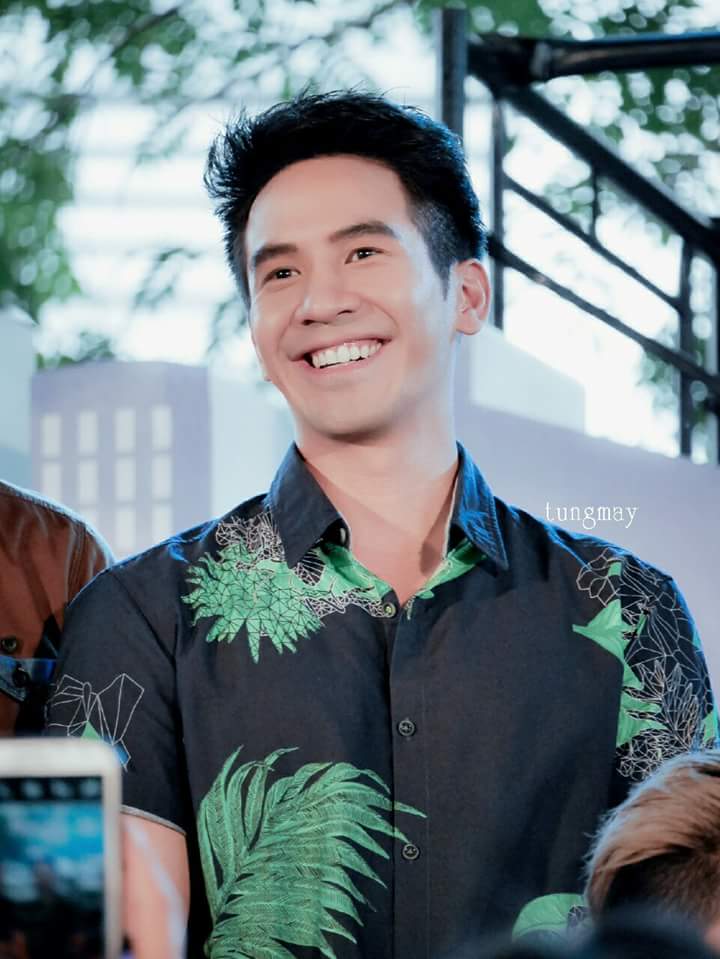 โป๊ป กล้ามใหญ่ขึ้นนะสามี