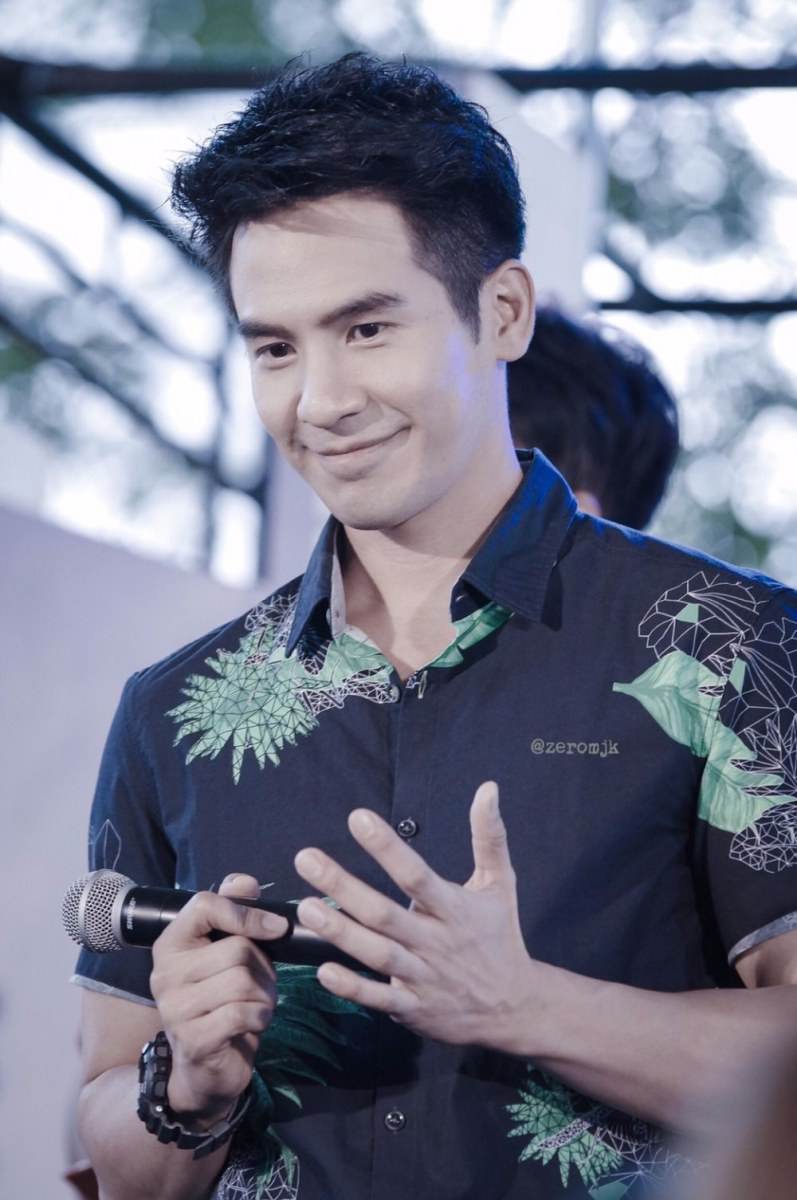โป๊ป กล้ามใหญ่ขึ้นนะสามี