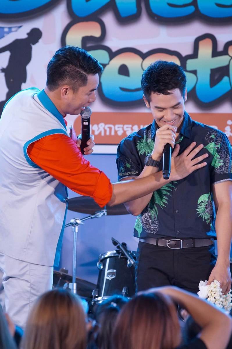 โป๊ป กล้ามใหญ่ขึ้นนะสามี