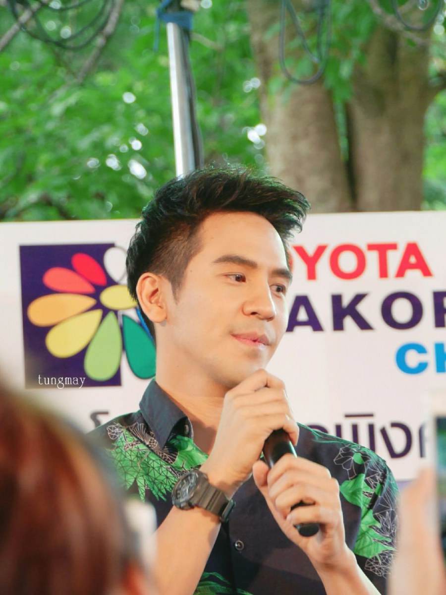 โป๊ป กล้ามใหญ่ขึ้นนะสามี